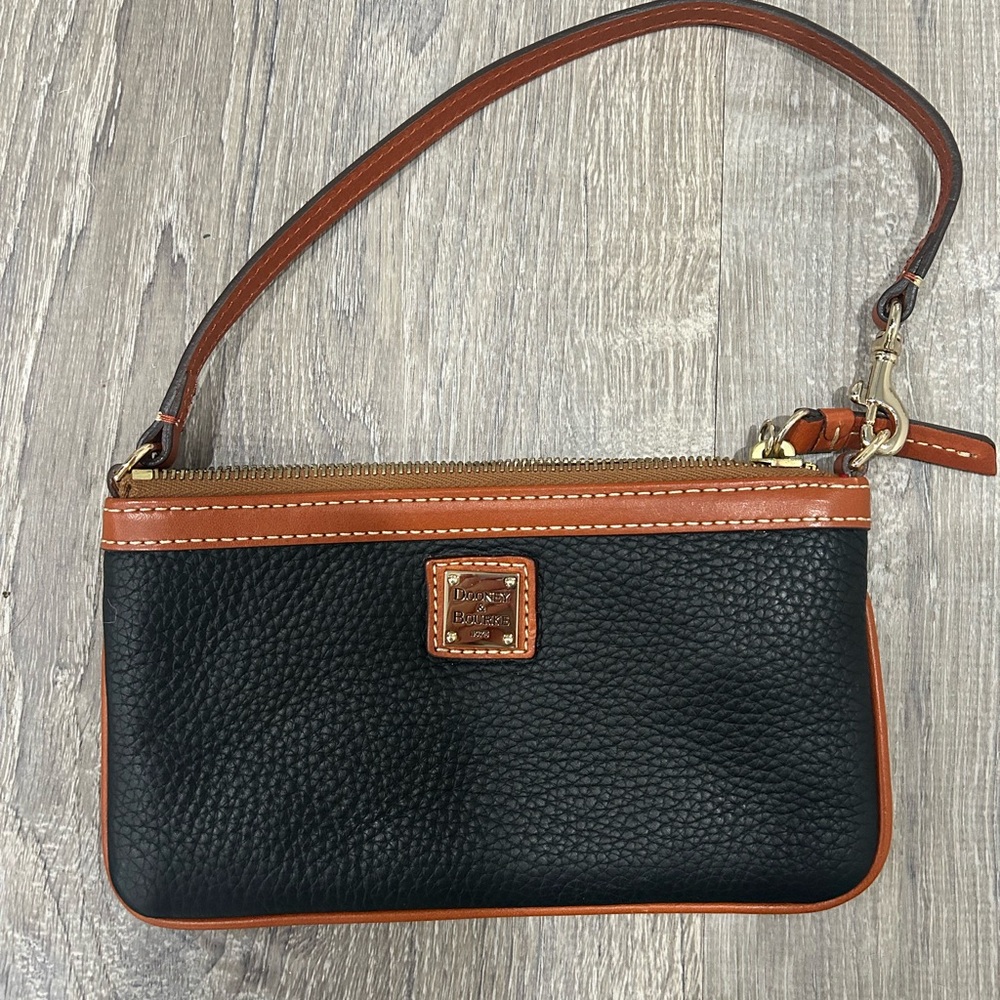Dooney & Bourke purse
